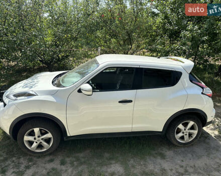 Белый Ниссан Жук, объемом двигателя 1.6 л и пробегом 68 тыс. км за 11500 $, фото 1 на Automoto.ua