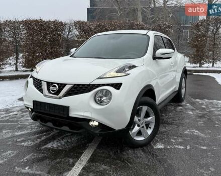 Белый Ниссан Жук, объемом двигателя 1.6 л и пробегом 75 тыс. км за 14700 $, фото 1 на Automoto.ua
