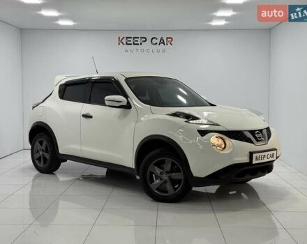 Белый Ниссан Жук, объемом двигателя 1.6 л и пробегом 69 тыс. км за 14700 $, фото 1 на Automoto.ua