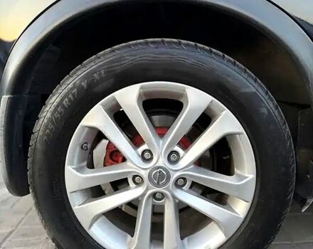 Черный Ниссан Жук, объемом двигателя 1.6 л и пробегом 347 тыс. км за 10300 $, фото 2 на Automoto.ua