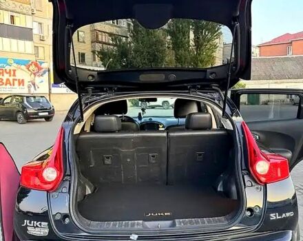 Черный Ниссан Жук, объемом двигателя 1.6 л и пробегом 347 тыс. км за 10300 $, фото 3 на Automoto.ua