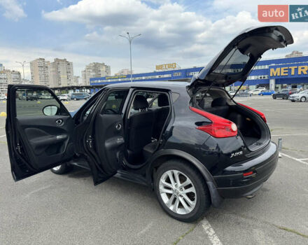 Черный Ниссан Жук, объемом двигателя 1.62 л и пробегом 175 тыс. км за 8800 $, фото 8 на Automoto.ua