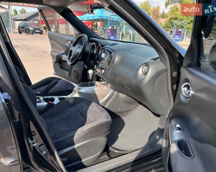 Черный Ниссан Жук, объемом двигателя 1.6 л и пробегом 270 тыс. км за 7800 $, фото 16 на Automoto.ua