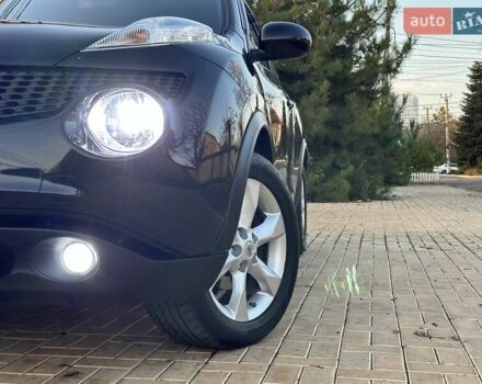 Черный Ниссан Жук, объемом двигателя 1.6 л и пробегом 117 тыс. км за 9900 $, фото 12 на Automoto.ua