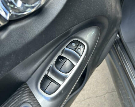 Черный Ниссан Жук, объемом двигателя 1.46 л и пробегом 160 тыс. км за 7550 $, фото 16 на Automoto.ua