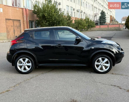 Черный Ниссан Жук, объемом двигателя 1.6 л и пробегом 187 тыс. км за 7700 $, фото 9 на Automoto.ua