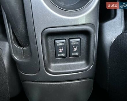 Черный Ниссан Жук, объемом двигателя 1.6 л и пробегом 117 тыс. км за 9900 $, фото 47 на Automoto.ua