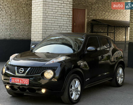 Черный Ниссан Жук, объемом двигателя 1.5 л и пробегом 229 тыс. км за 7800 $, фото 4 на Automoto.ua