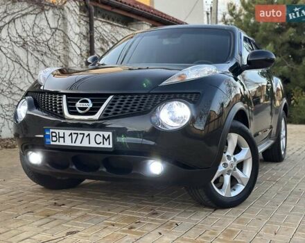 Черный Ниссан Жук, объемом двигателя 1.6 л и пробегом 117 тыс. км за 9900 $, фото 4 на Automoto.ua