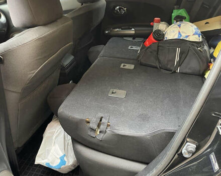 Черный Ниссан Жук, объемом двигателя 1.6 л и пробегом 270 тыс. км за 8500 $, фото 7 на Automoto.ua