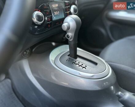 Черный Ниссан Жук, объемом двигателя 1.6 л и пробегом 117 тыс. км за 9900 $, фото 46 на Automoto.ua