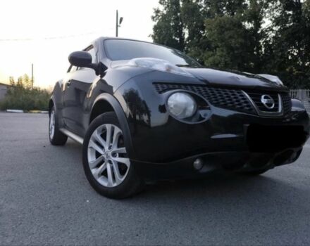 Черный Ниссан Жук, объемом двигателя 1.6 л и пробегом 153 тыс. км за 9500 $, фото 1 на Automoto.ua