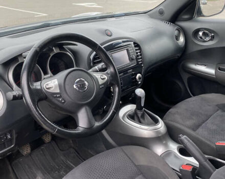 Черный Ниссан Жук, объемом двигателя 1.6 л и пробегом 120 тыс. км за 8300 $, фото 6 на Automoto.ua