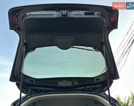 Черный Ниссан Жук, объемом двигателя 1.6 л и пробегом 117 тыс. км за 9900 $, фото 68 на Automoto.ua