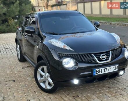 Черный Ниссан Жук, объемом двигателя 1.6 л и пробегом 117 тыс. км за 9900 $, фото 2 на Automoto.ua