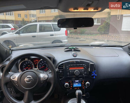 Черный Ниссан Жук, объемом двигателя 1.6 л и пробегом 270 тыс. км за 8500 $, фото 9 на Automoto.ua
