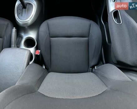 Черный Ниссан Жук, объемом двигателя 1.6 л и пробегом 117 тыс. км за 9900 $, фото 28 на Automoto.ua