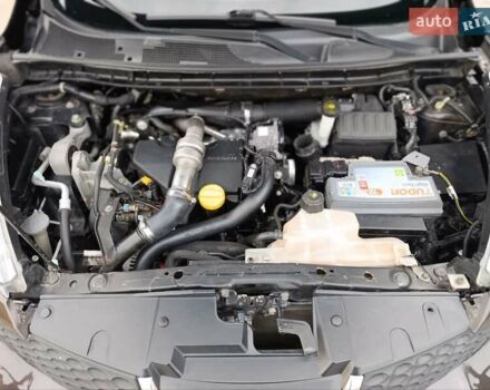 Черный Ниссан Жук, объемом двигателя 1.5 л и пробегом 244 тыс. км за 8222 $, фото 36 на Automoto.ua