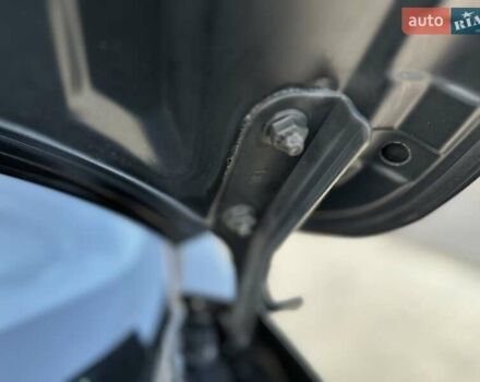 Черный Ниссан Жук, объемом двигателя 1.6 л и пробегом 117 тыс. км за 9900 $, фото 80 на Automoto.ua