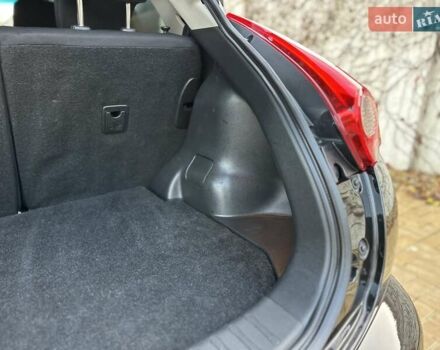 Черный Ниссан Жук, объемом двигателя 1.6 л и пробегом 117 тыс. км за 9900 $, фото 69 на Automoto.ua