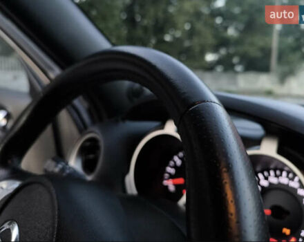 Черный Ниссан Жук, объемом двигателя 1.6 л и пробегом 153 тыс. км за 9500 $, фото 4 на Automoto.ua