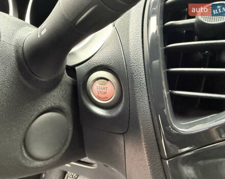 Черный Ниссан Жук, объемом двигателя 1.5 л и пробегом 184 тыс. км за 9300 $, фото 66 на Automoto.ua