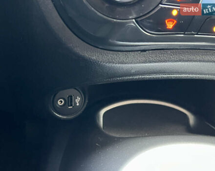 Черный Ниссан Жук, объемом двигателя 1.5 л и пробегом 229 тыс. км за 7800 $, фото 32 на Automoto.ua