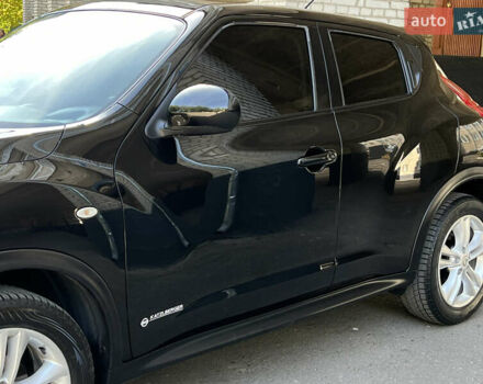 Черный Ниссан Жук, объемом двигателя 1.5 л и пробегом 229 тыс. км за 7800 $, фото 14 на Automoto.ua