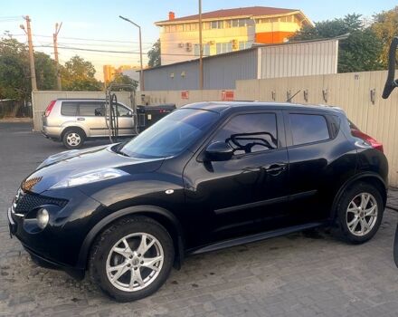 Черный Ниссан Жук, объемом двигателя 1.6 л и пробегом 119 тыс. км за 10300 $, фото 1 на Automoto.ua