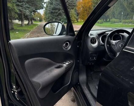 Черный Ниссан Жук, объемом двигателя 1.6 л и пробегом 197 тыс. км за 10500 $, фото 6 на Automoto.ua