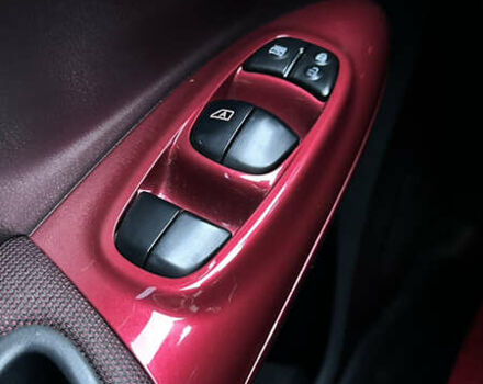 Черный Ниссан Жук, объемом двигателя 1.6 л и пробегом 102 тыс. км за 10999 $, фото 16 на Automoto.ua