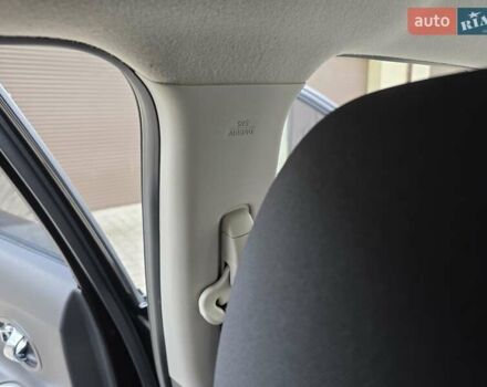 Черный Ниссан Жук, объемом двигателя 1.6 л и пробегом 105 тыс. км за 9499 $, фото 90 на Automoto.ua