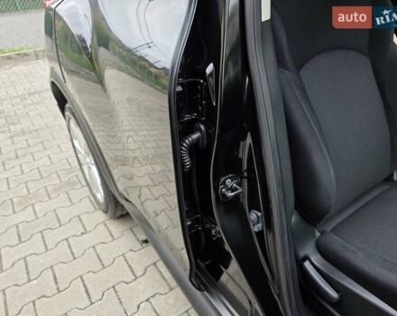 Черный Ниссан Жук, объемом двигателя 1.6 л и пробегом 105 тыс. км за 9499 $, фото 84 на Automoto.ua