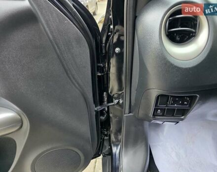 Черный Ниссан Жук, объемом двигателя 1.6 л и пробегом 105 тыс. км за 9499 $, фото 73 на Automoto.ua