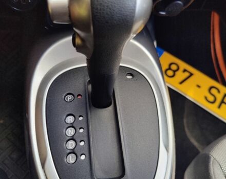 Черный Ниссан Жук, объемом двигателя 1.6 л и пробегом 137 тыс. км за 10900 $, фото 5 на Automoto.ua