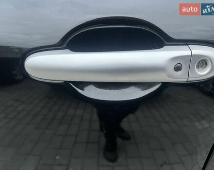 Черный Ниссан Жук, объемом двигателя 1.6 л и пробегом 190 тыс. км за 10850 $, фото 46 на Automoto.ua