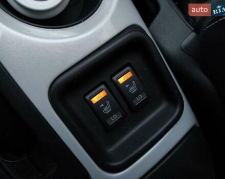 Черный Ниссан Жук, объемом двигателя 1.5 л и пробегом 240 тыс. км за 9000 $, фото 11 на Automoto.ua