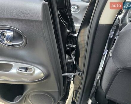 Черный Ниссан Жук, объемом двигателя 1.6 л и пробегом 105 тыс. км за 9499 $, фото 95 на Automoto.ua