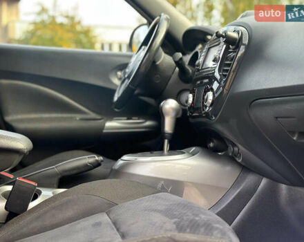 Черный Ниссан Жук, объемом двигателя 1.6 л и пробегом 145 тыс. км за 10600 $, фото 31 на Automoto.ua