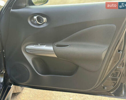 Черный Ниссан Жук, объемом двигателя 1.6 л и пробегом 145 тыс. км за 10600 $, фото 30 на Automoto.ua