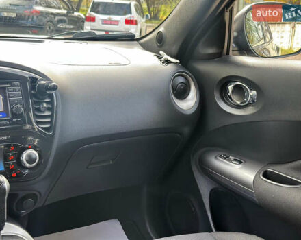 Черный Ниссан Жук, объемом двигателя 1.6 л и пробегом 145 тыс. км за 10600 $, фото 26 на Automoto.ua