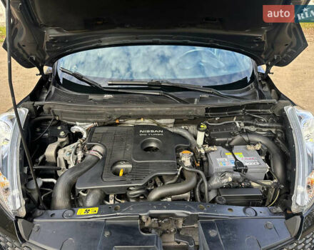 Черный Ниссан Жук, объемом двигателя 1.6 л и пробегом 145 тыс. км за 10600 $, фото 34 на Automoto.ua