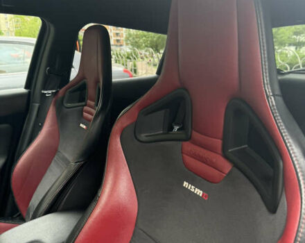 Чорний Ніссан Жук, об'ємом двигуна 1.62 л та пробігом 176 тис. км за 12000 $, фото 2 на Automoto.ua