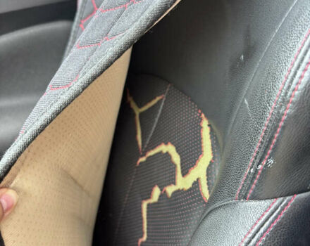 Черный Ниссан Жук, объемом двигателя 1.62 л и пробегом 190 тыс. км за 10000 $, фото 6 на Automoto.ua