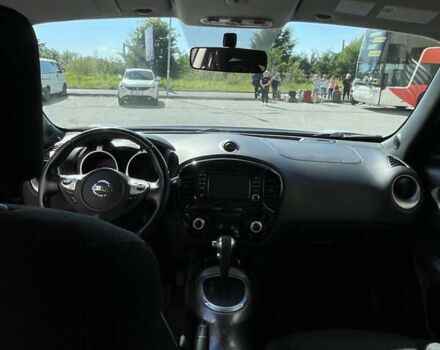 Черный Ниссан Жук, объемом двигателя 1.6 л и пробегом 103 тыс. км за 10700 $, фото 4 на Automoto.ua