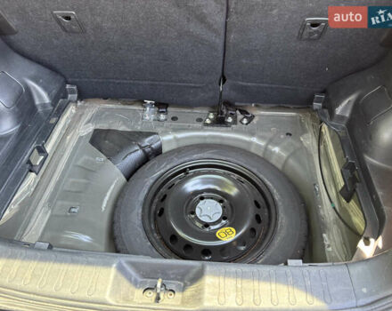 Черный Ниссан Жук, объемом двигателя 1.6 л и пробегом 75 тыс. км за 12700 $, фото 9 на Automoto.ua