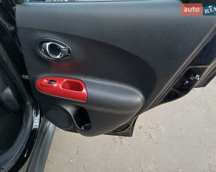 Черный Ниссан Жук, объемом двигателя 1.6 л и пробегом 111 тыс. км за 12500 $, фото 22 на Automoto.ua
