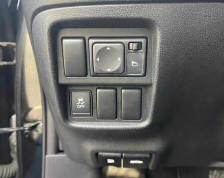 Черный Ниссан Жук, объемом двигателя 1.6 л и пробегом 120 тыс. км за 10900 $, фото 13 на Automoto.ua