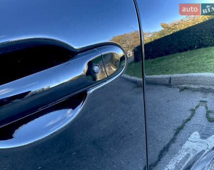 Черный Ниссан Жук, объемом двигателя 1.6 л и пробегом 111 тыс. км за 12500 $, фото 12 на Automoto.ua