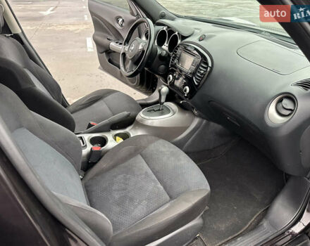 Черный Ниссан Жук, объемом двигателя 1.6 л и пробегом 150 тыс. км за 8300 $, фото 25 на Automoto.ua